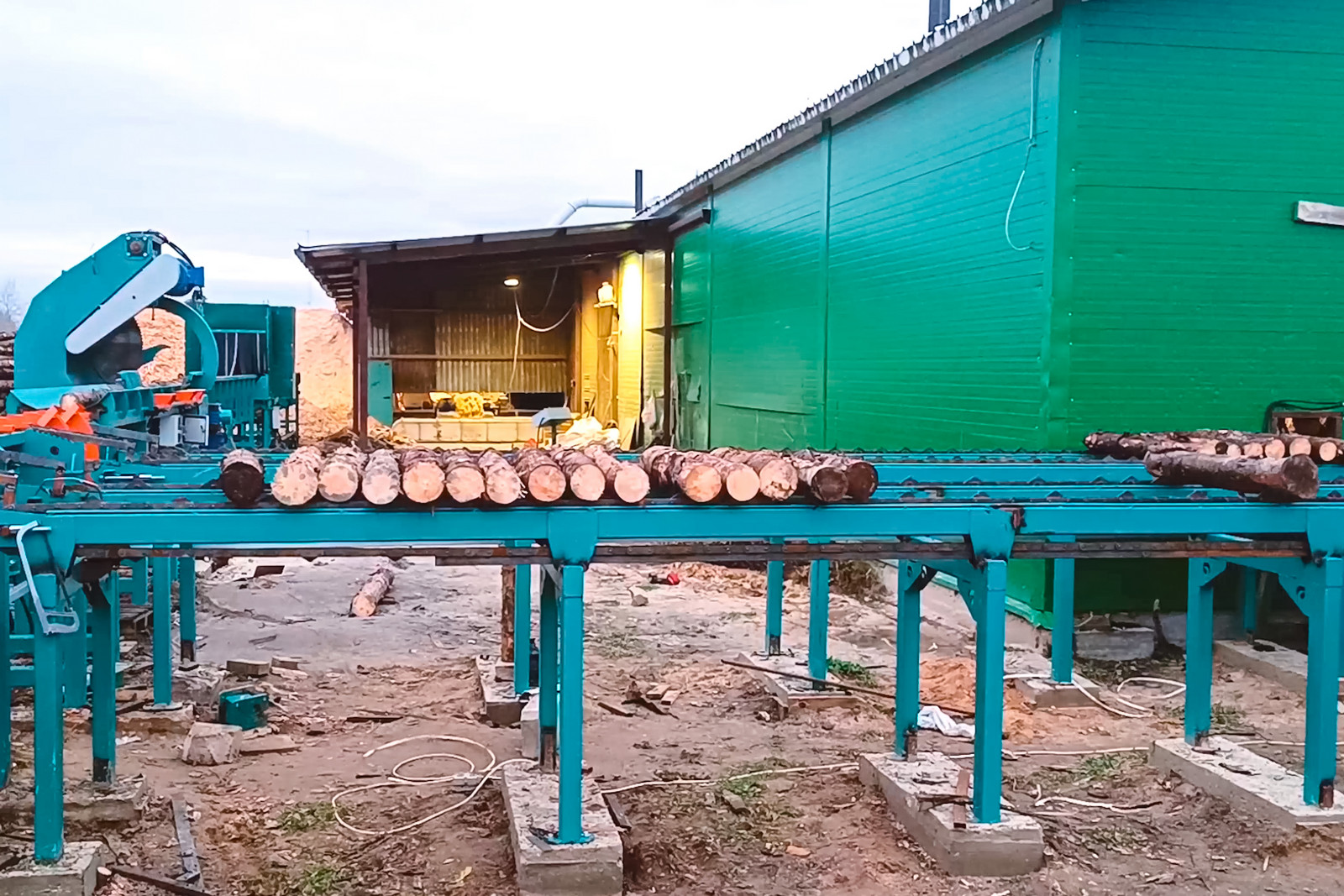 Линия сортировки и раскряжевки паллетной заготовки